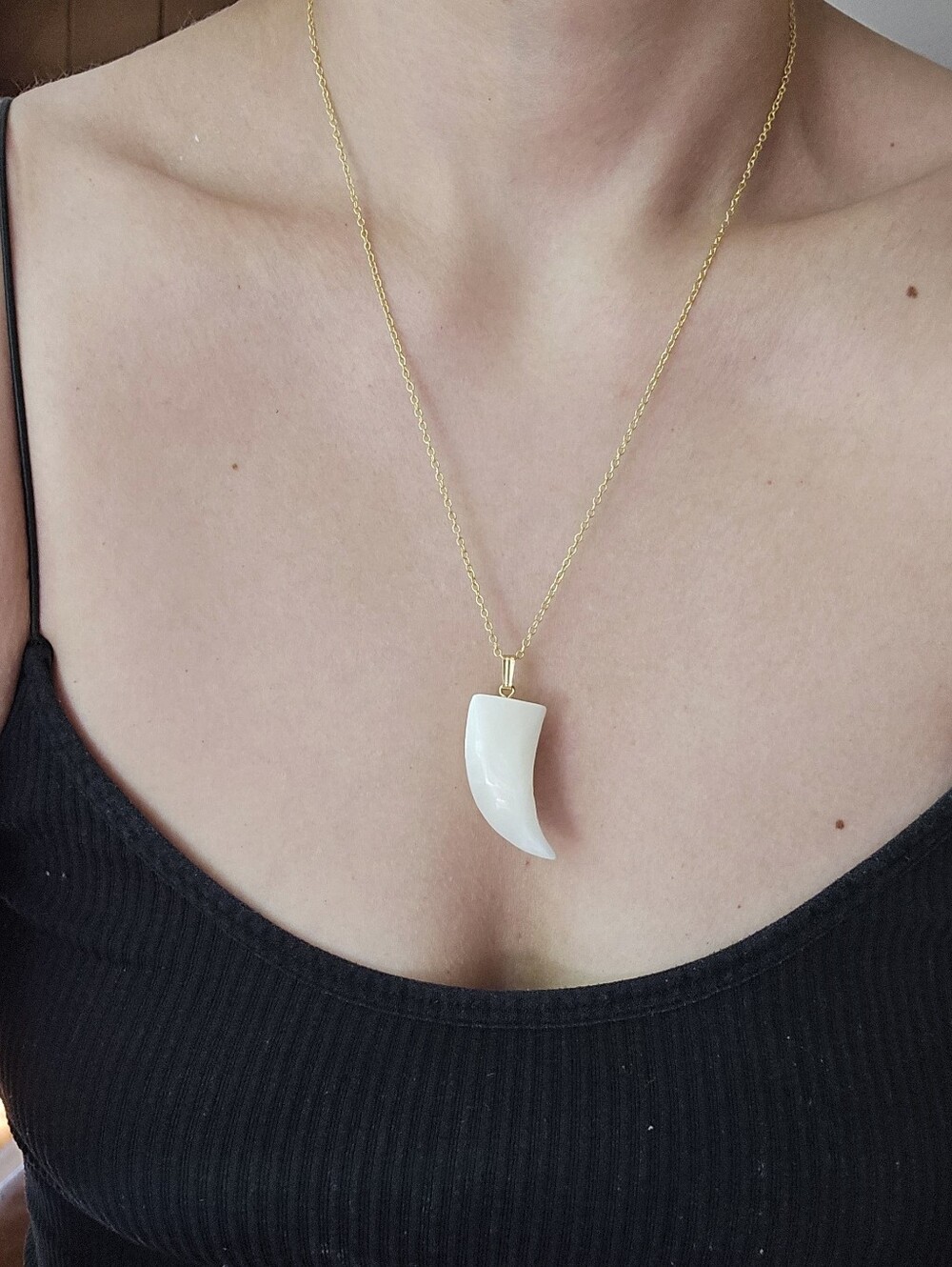 Vintage Mother of Pearl Tooth Fang Pendant Necklace Natural Shell Necklace